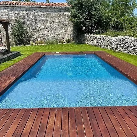 La Dolce Villa Roial