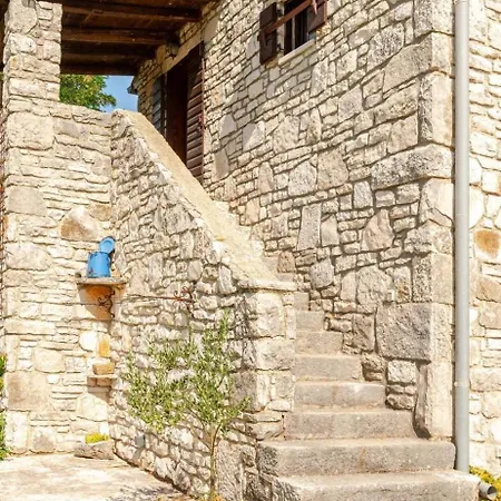 La Dolce Villa *